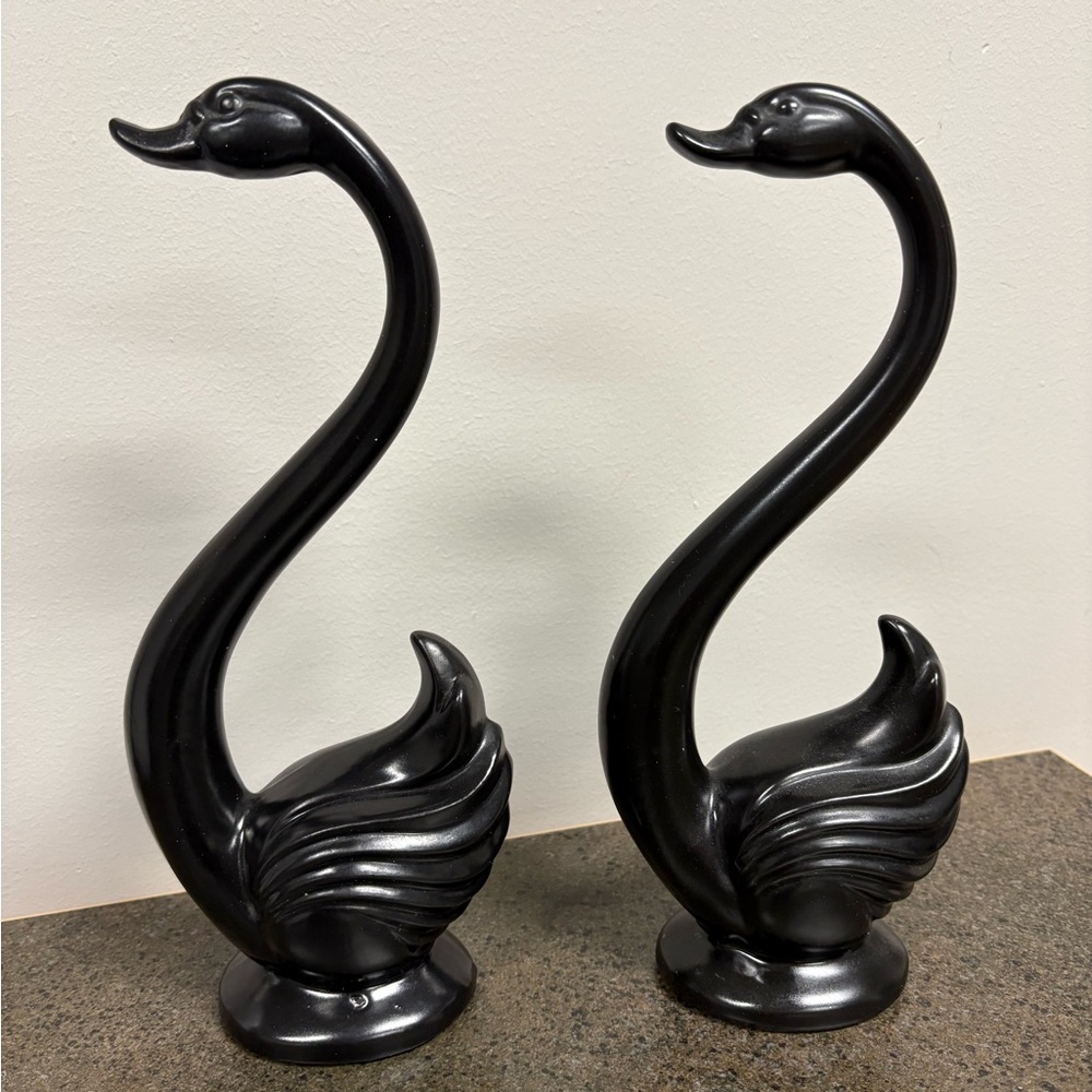Elegant Black Swan Sculptures